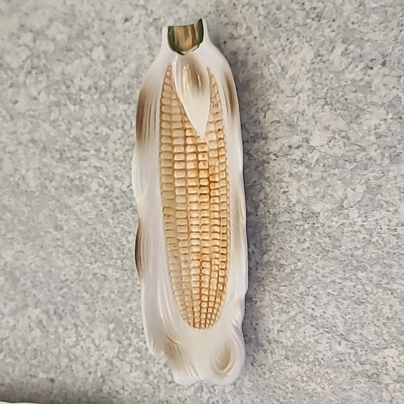 Set Of 4 Corn Shaped Ceramic Serving Dishes - Picture 4 of 5